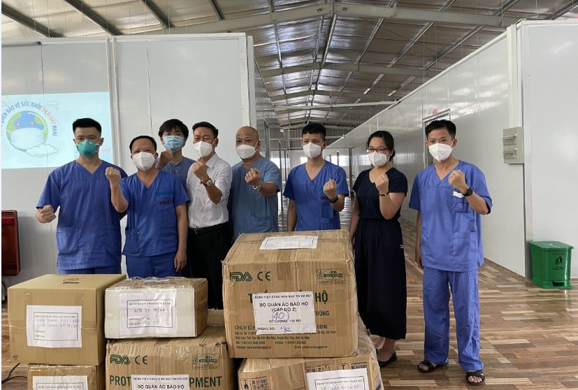 HOẠT ĐỘNG CỦA ĐOÀN BÁC SĨ, ĐIỀU DƯỠNG BỆNH VIỆN RĂNG HÀM MẶT TRUNG ƯƠNG HÀ NỘI TẠI BỆNH VIỆN DÃ CHIẾN THU DUNG ĐIỀU TRỊ BỆNH NHÂN COVID-19 SỐ 13